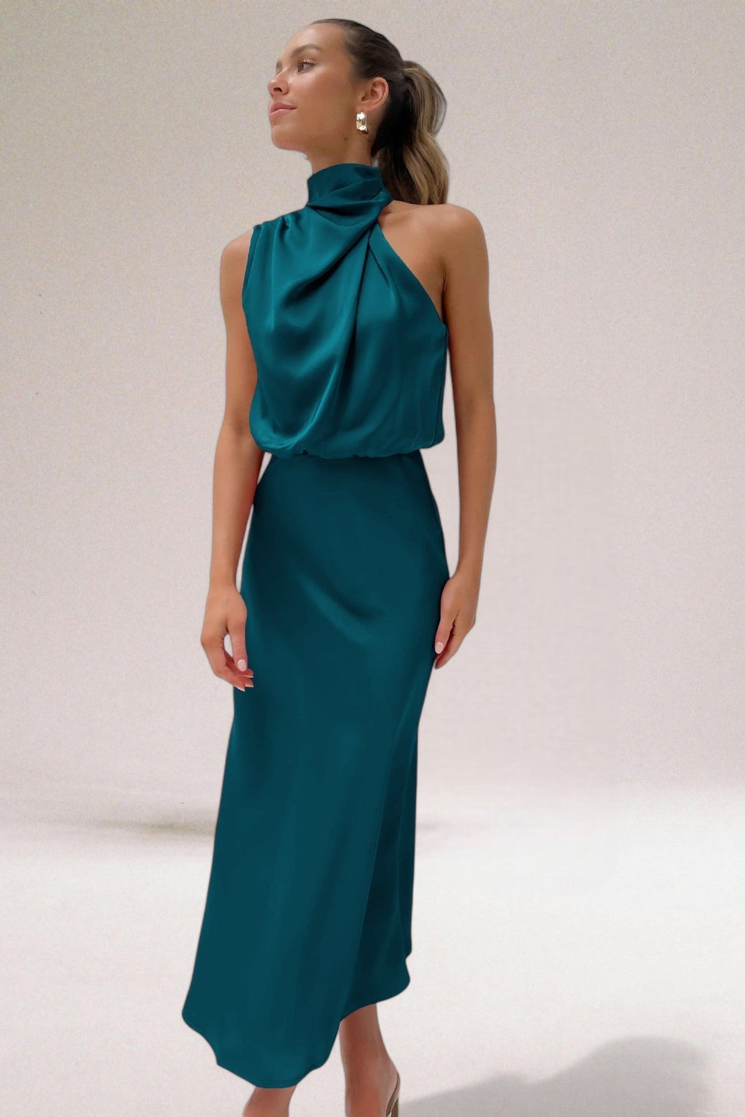 Lindsey - Stunning Flowy Halter Neck Midi Dress