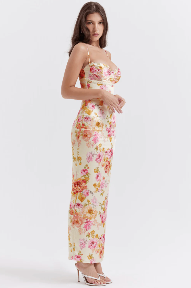 Amelia - Charming Floral Dress