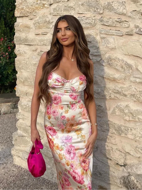 Amelia - Charming Floral Dress